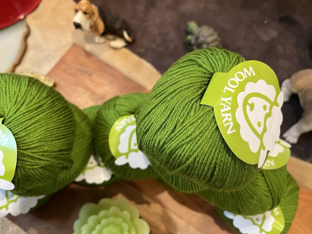 wool yarn - Picture 3 of 3